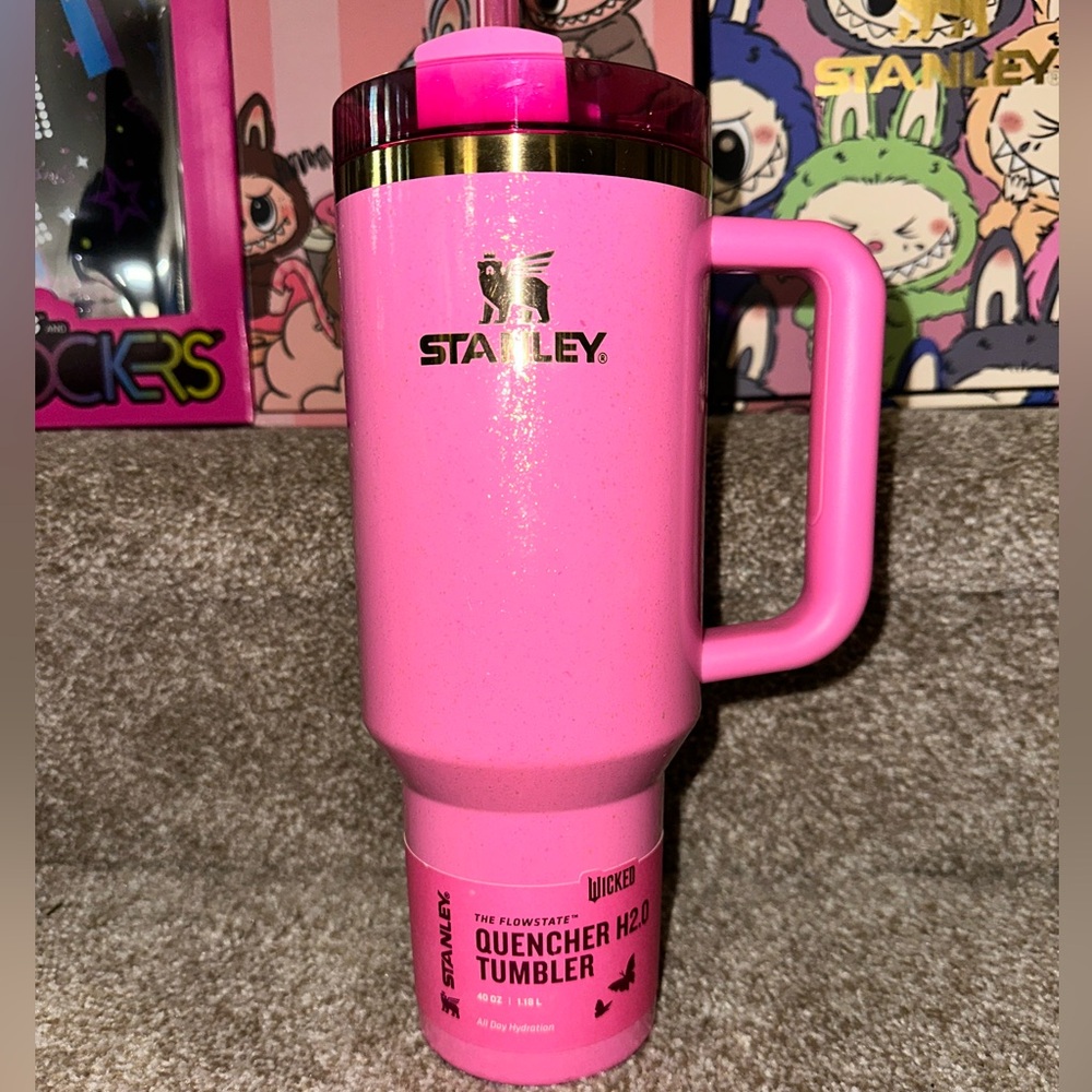 NWT Stanley 40 oz Wicked Pink Quencher Tumbler